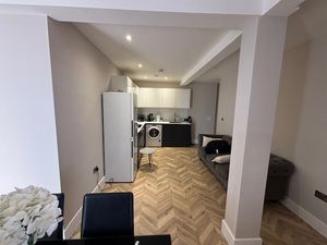 Photo 8- click for photo gallery